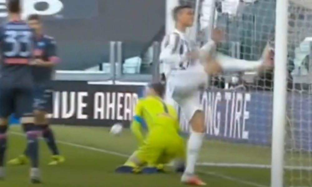 Még két perc sem telt el, amikor Ronaldo szétrúgta a kapufát – VIDEÓ