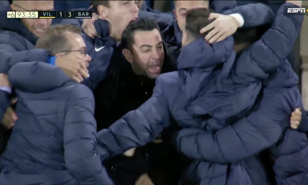 Kiderült, miért mutogatott Xavi a Villarreal edzőjének – FOTÓ