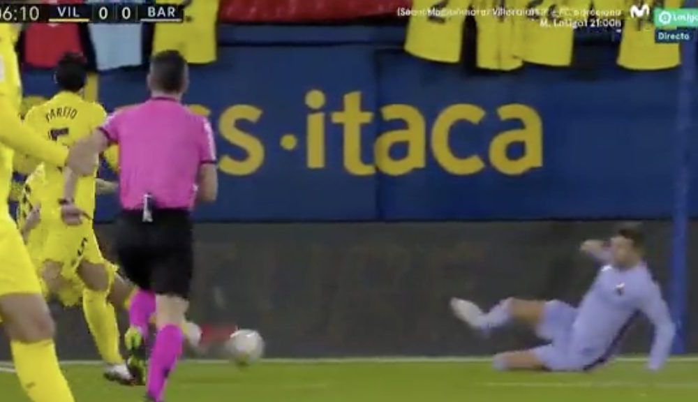 Piqué azt hitte, ő a Barcelona kapusa, de megúszta… – VIDEÓ