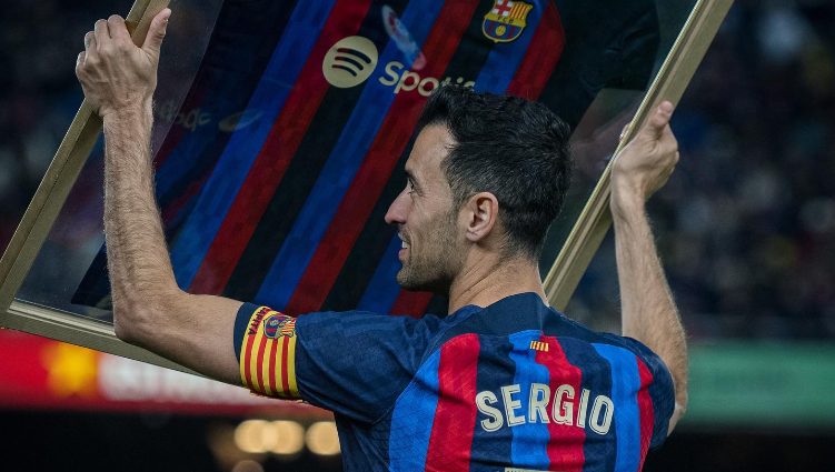 Meglepő aláírással érhet véget Sergio Busquets barcelonai pályafutása