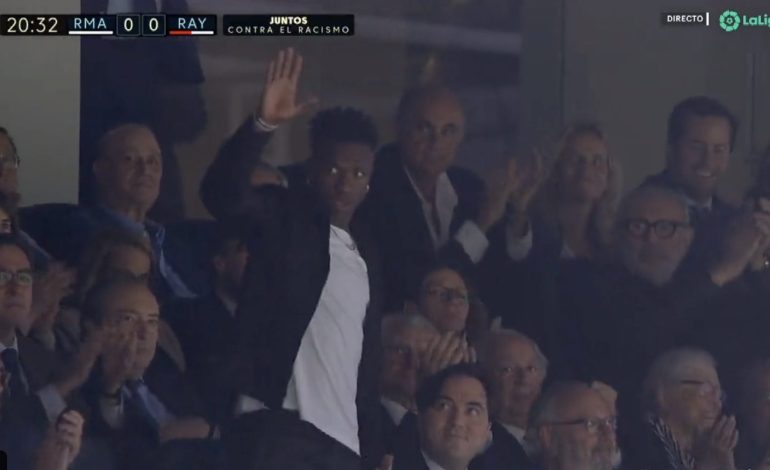 Tombolt a Bernabéu közönsége, megható módon álltak ki Vinícius Jr. mellett a Real Madrid szurkolói – VIDEÓ